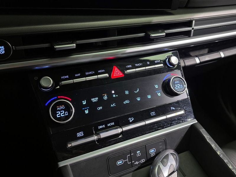 2025 Hyundai Santa Fe HEV 1.6 2WD Exclusive photo 18