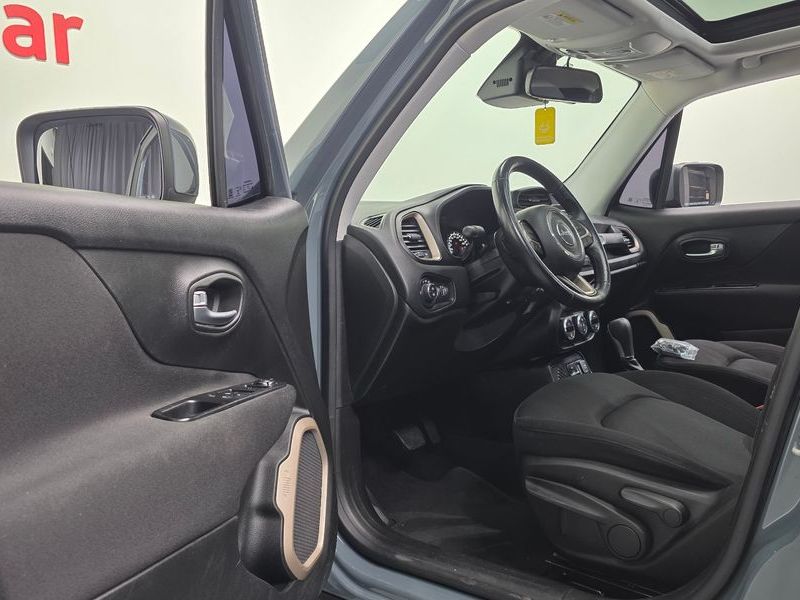 2017 Jeep Renegade 2.4 Longitude photo 12