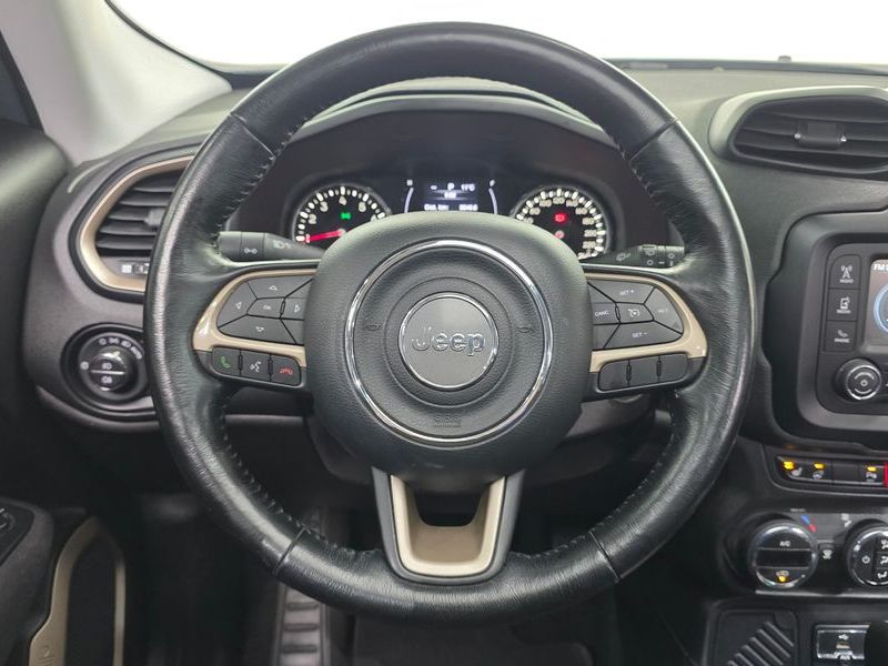 2017 Jeep Renegade 2.4 Longitude photo 14