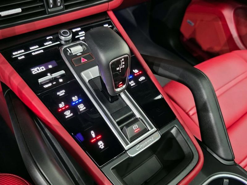 2022 Porsche Cayenne 3.0 Coupe photo 9