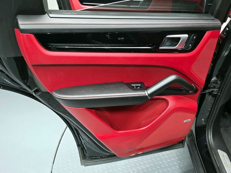 2022 Porsche Cayenne 3.0 Coupe photo 25