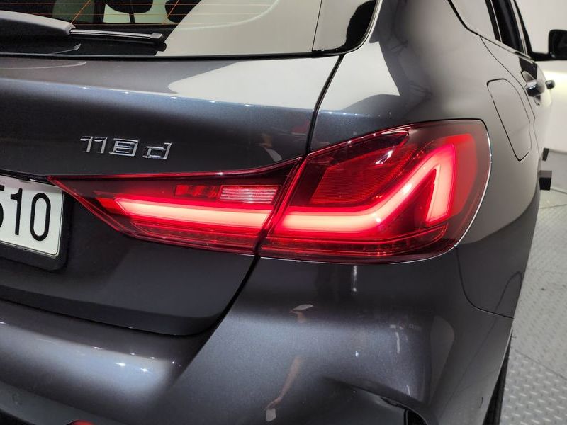 2021 BMW 1시리즈 118d M Sport photo 24