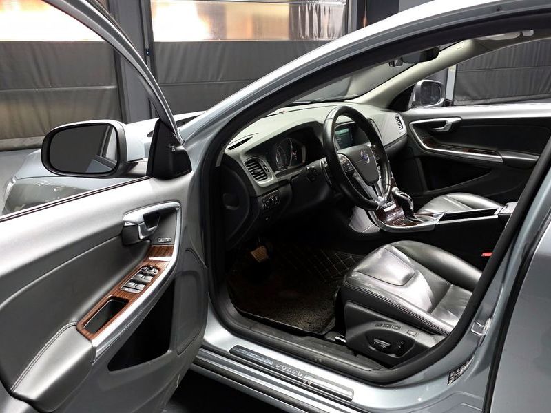 2017 Volvo S60 D4 2nd photo 10