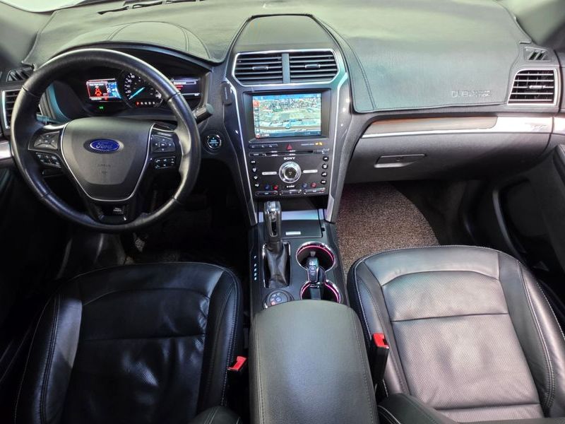 2016 Ford Explorer 3.5 Limited 4WD 5th photo 7