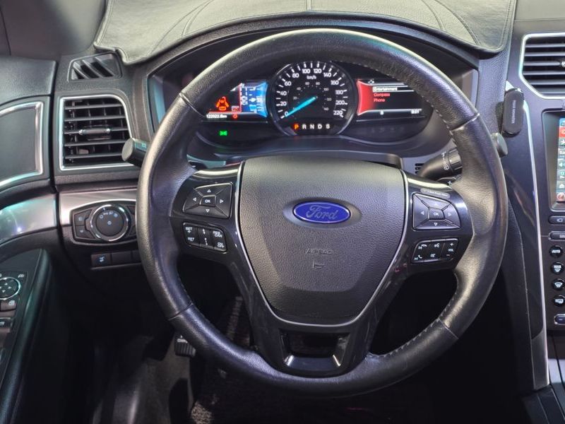 2016 Ford Explorer 3.5 Limited 4WD 5th photo 13