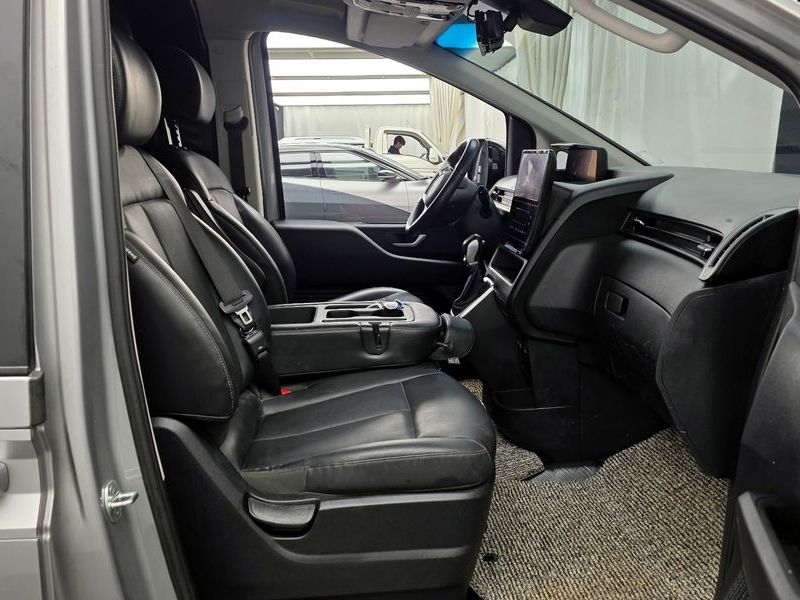 2022 Hyundai Staria L3.5 Cargo 3-Seater Modern photo 11