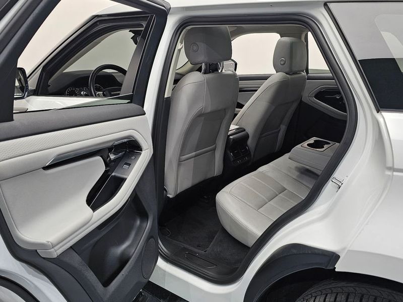 2022 Land Rover Range Rover Evoque P250 S photo 11