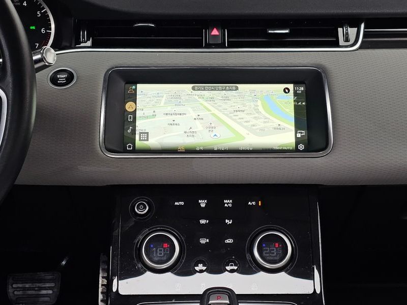 2022 Land Rover Range Rover Evoque P250 S photo 19
