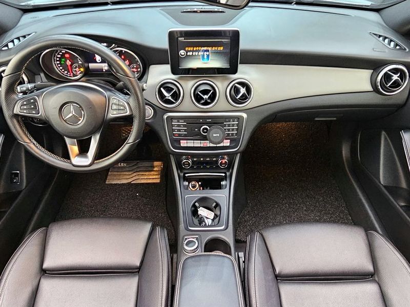 2017 Mercedes-Benz A-Class CLA250 4MATIC photo 7