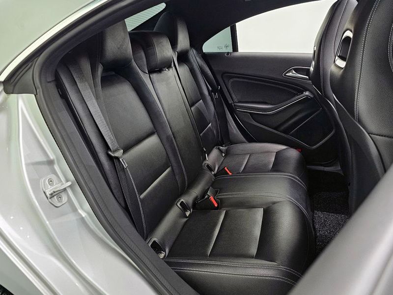 2017 Mercedes-Benz A-Class CLA250 4MATIC photo 12