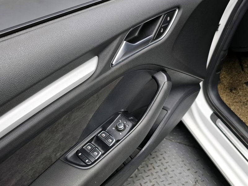 2016 Audi A3 35 TDI Dynamic Sportback 8V photo 17