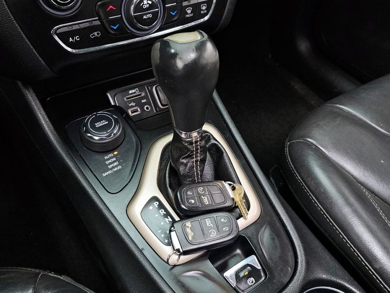 2016 Jeep Cherokee 2.4 Longitude AWD photo 9