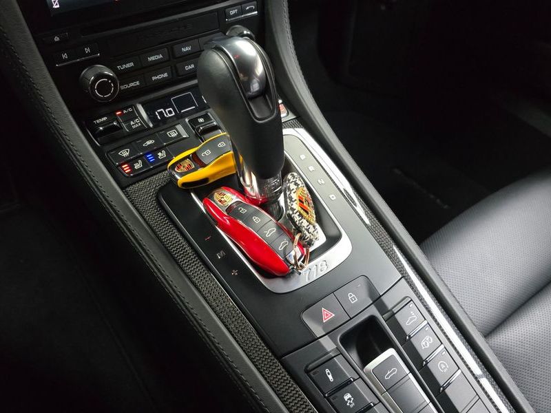 2023 Porsche 718 4.0 GTS photo 9