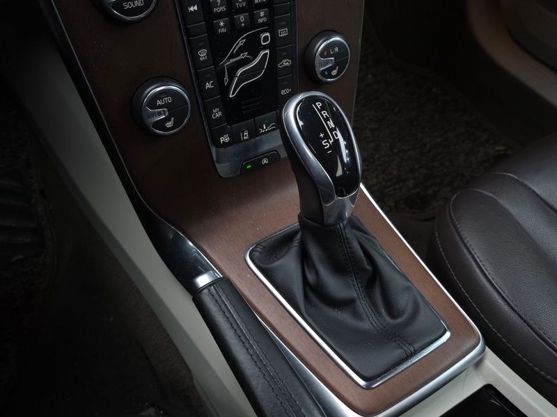 2016 Volvo V40 D2 2nd photo 9