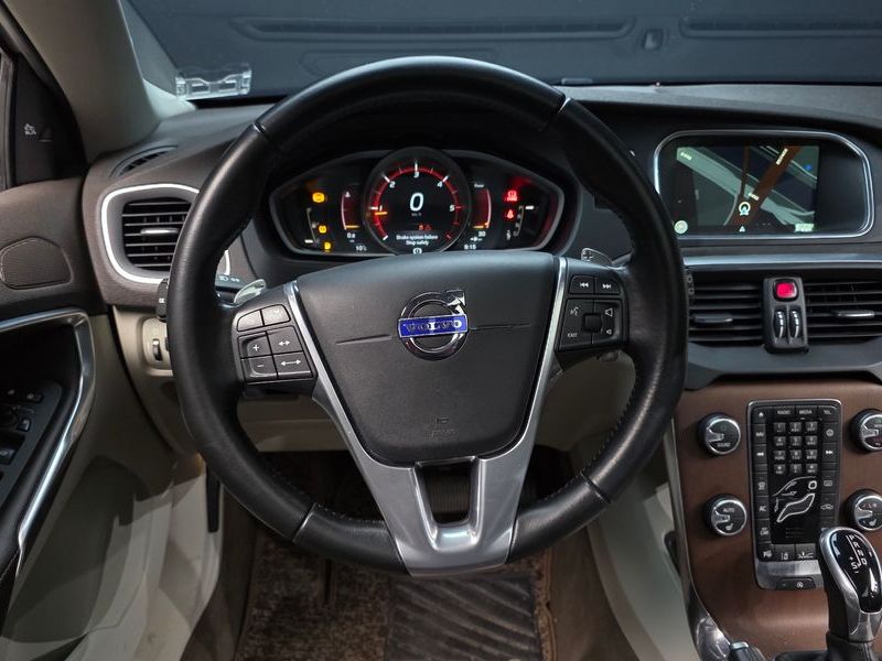 2016 Volvo V40 D2 2nd photo 13