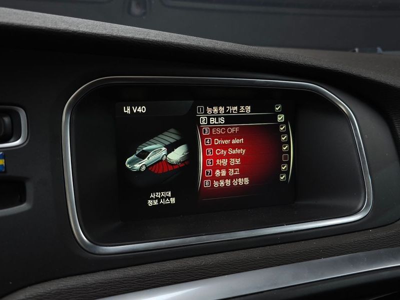2016 Volvo V40 D2 2nd photo 16