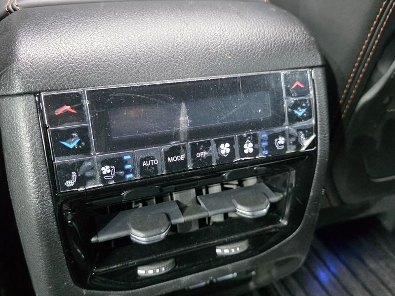 2023 Jeep Grand Cherokee 4xe Summit Reserve photo 18