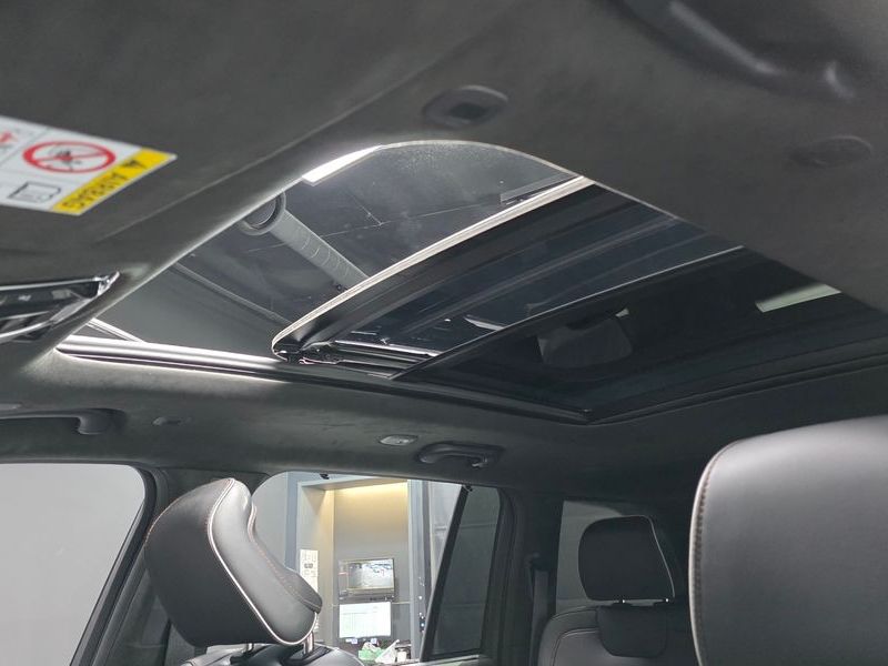 2023 Jeep Grand Cherokee 4xe Summit Reserve photo 19