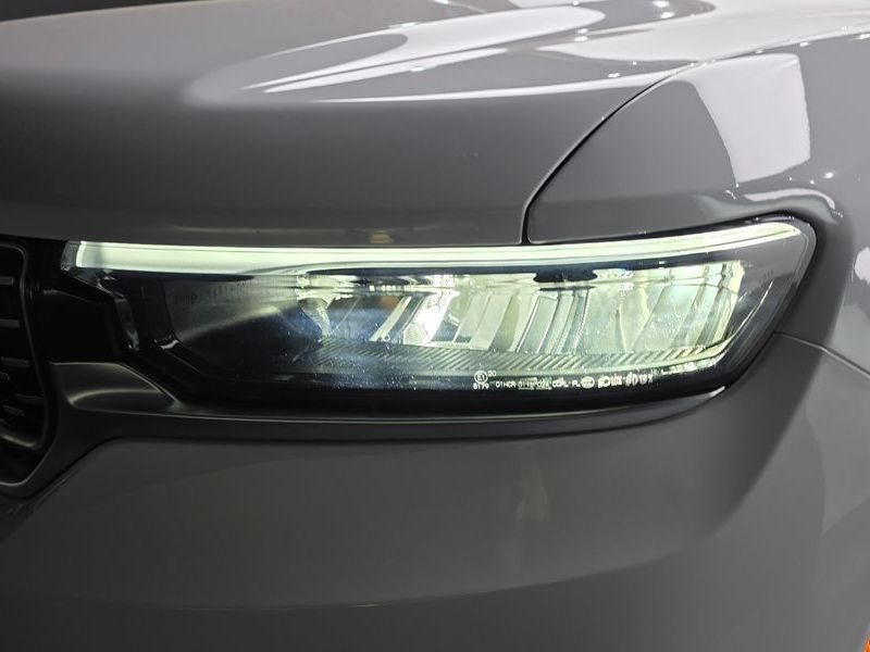 2023 Jeep Grand Cherokee 4xe Summit Reserve photo 22