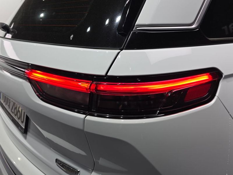 2023 Jeep Grand Cherokee 4xe Summit Reserve photo 23