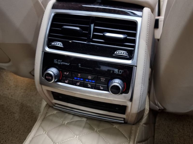 2016 BMW 7 Series 750Li xDrive Luxury photo 19