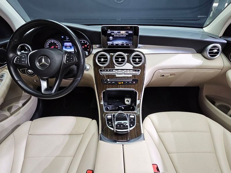 2016 Mercedes-Benz C-Class GLC300 photo 7