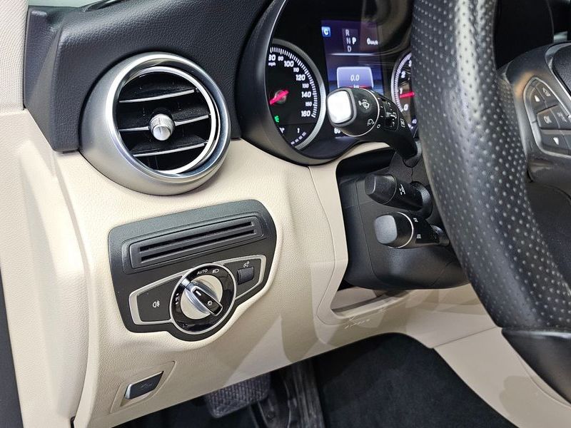 2016 Mercedes-Benz C-Class GLC300 photo 13