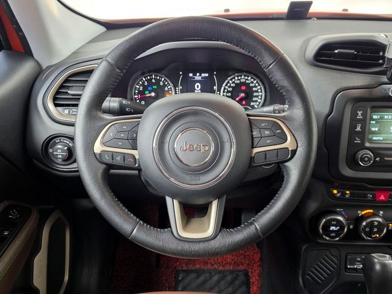 2015 Jeep Renegade 2.4 Longitude photo 13