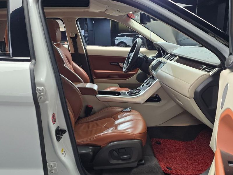 2015 Land Rover Range Rover Evoque 2.2 SD4 Prestige photo 11
