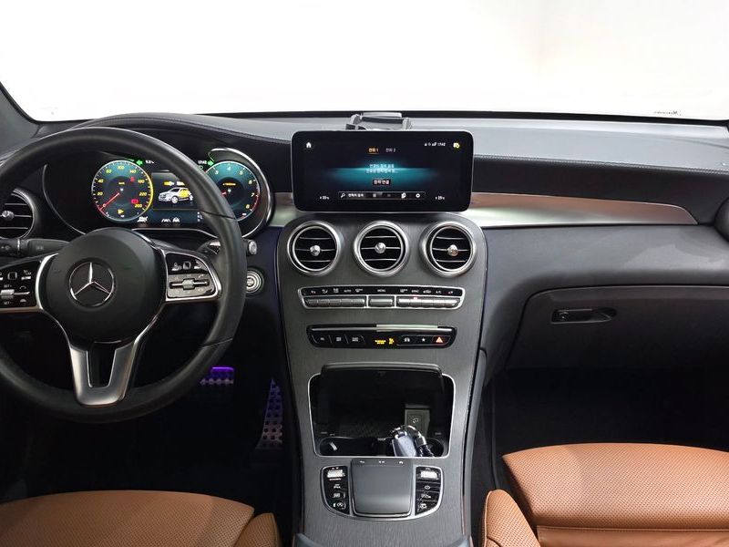 2023 Mercedes-Benz C-Class GCL300 4MATIC Coupe photo 7