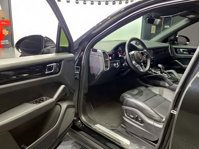 2023 Porsche Cayenne 3.0 photo 10