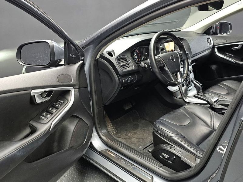 2018 Volvo V40 D3 2nd photo 11