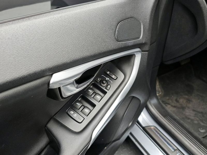 2018 Volvo V40 D3 2nd photo 18