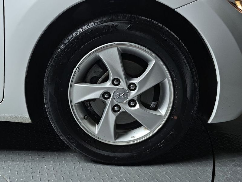 2012 Hyundai Avante M16 GDI Luxury photo 21