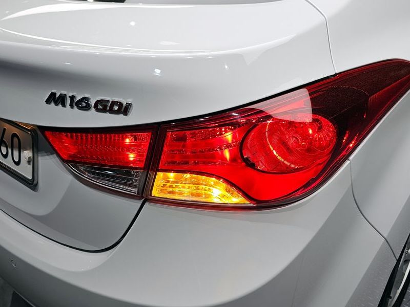 2012 Hyundai Avante M16 GDI Luxury photo 23