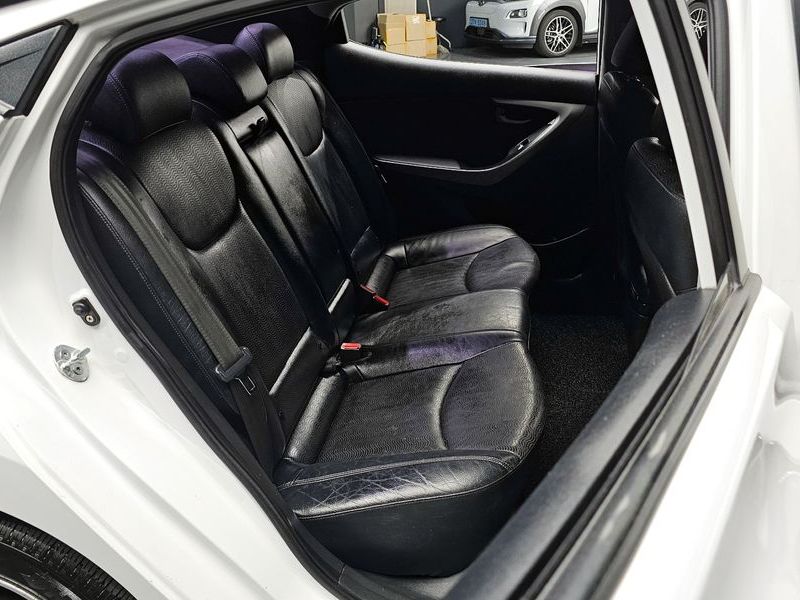 2012 Hyundai Avante M16 GDI Luxury photo 26