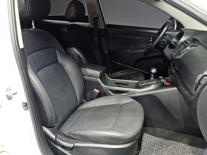 2012 Kia Sportage Diesel 2WD TLX High-Deluxe photo 10
