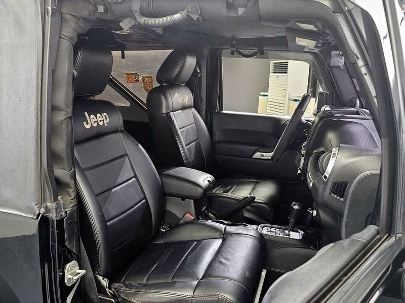 2012 Jeep Wrangler 2.8 Diesel Rubicon 2Door photo 12