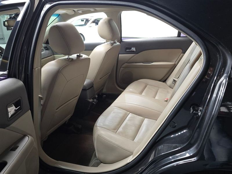 2012 Ford Fusion Hybrid photo 11