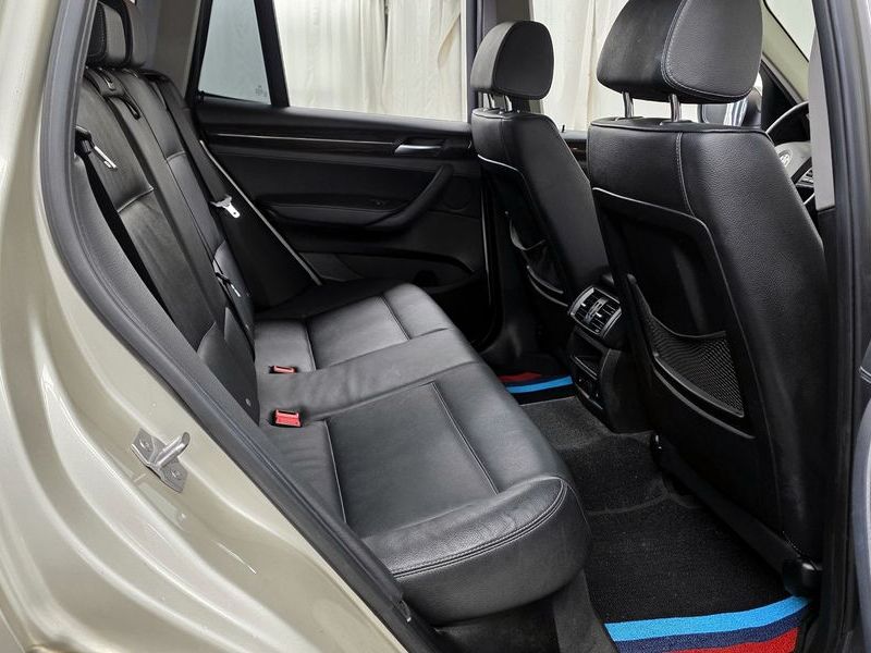 2013 BMW X3 xDrive 20d High photo 12