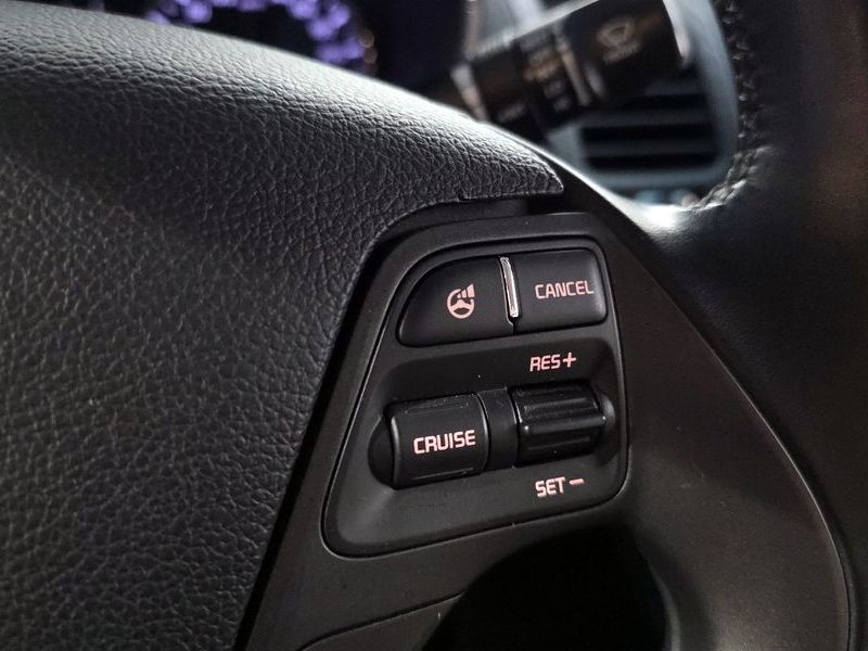 2013 Kia K3 Noblesse photo 18