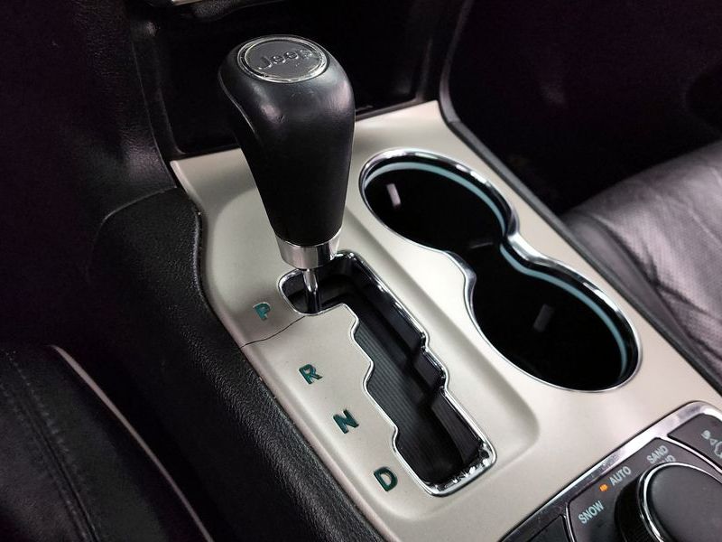 2013 Jeep Grand Cherokee 3.0 Diesel Overland WK2 photo 9