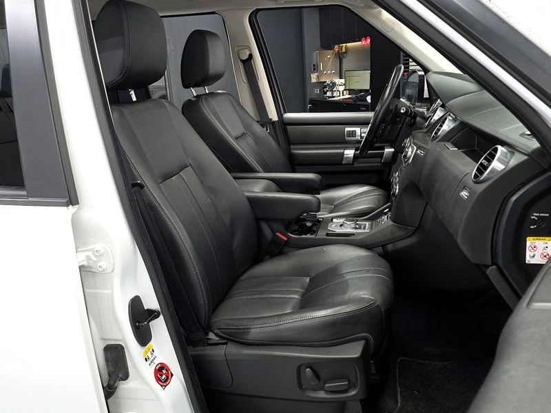 2014 Land Rover Discovery 3.0 SDV6 HSE photo 11