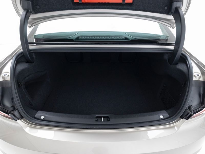 2024 Volvo S90 B6 AWD Ultimate Bright photo 17