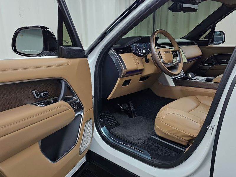 2024 Land Rover Range Rover P530 Autobiography Long Wheel Base photo 10