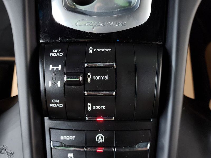 2014 Porsche Cayenne 3.0 Diesel Platium Edition 958 photo 16