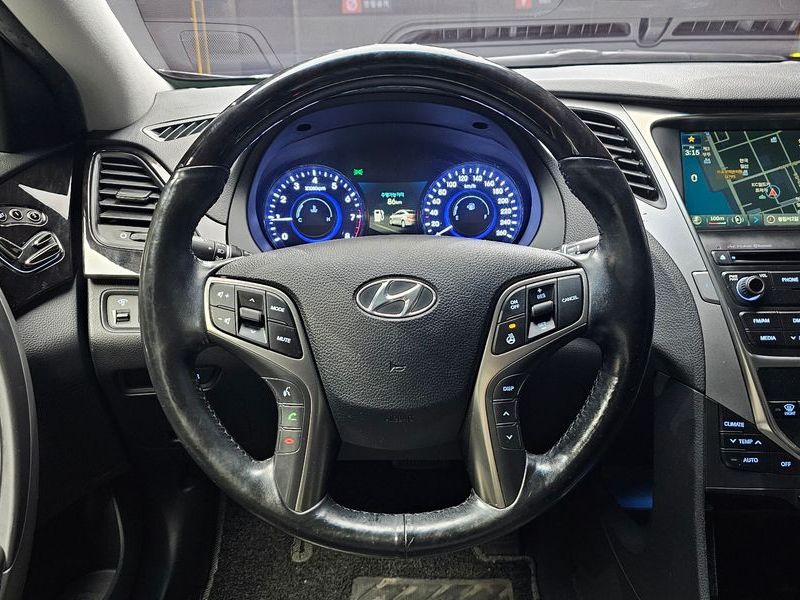 2014 Hyundai Grandeur HG300 Exclusive photo 13