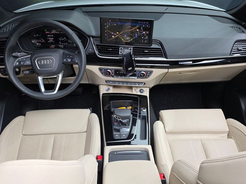 2024 Audi Q5 45 TFSI Quattro Premium photo 7