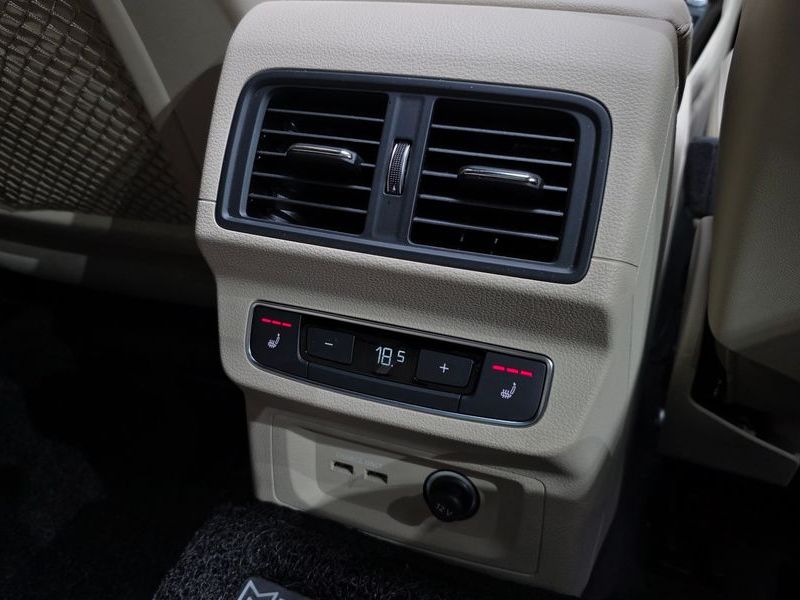 2024 Audi Q5 45 TFSI Quattro Premium photo 19