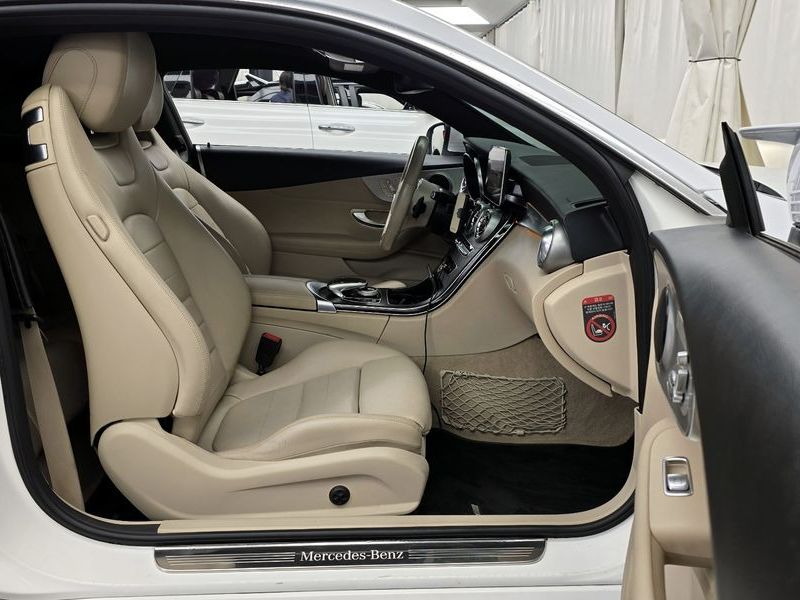 2016 Mercedes-Benz C-Class C200 Coupe photo 11
